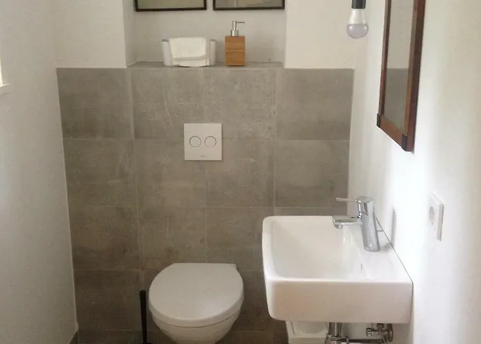 Bindow Semesterbostad *